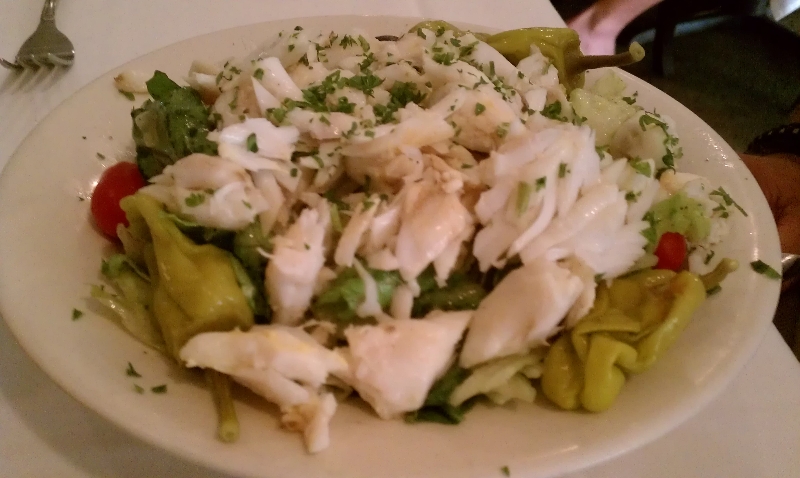 Laginappe House Salad with Lump White Crabmeat